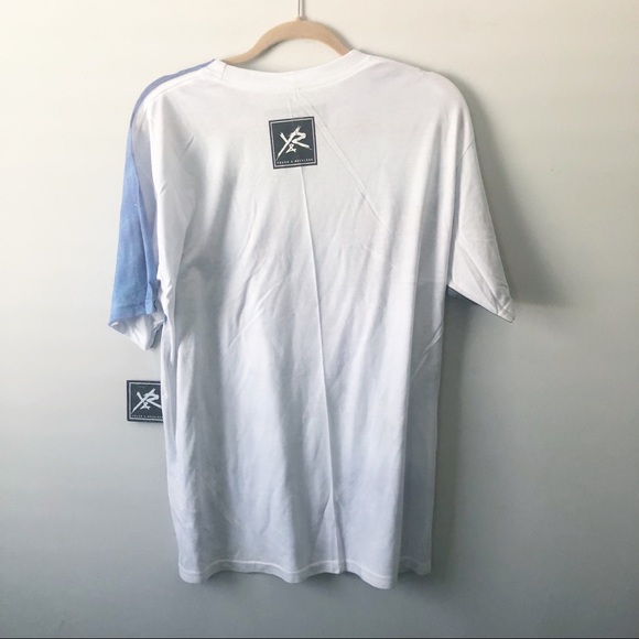 NEW Young & Reckless Polar Bear T Shirt Size Large NWT - Picture 5 of 6